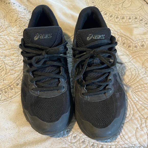 Asics Black Womens Running Shies GT1000 like new size 8.5 - Picture 2 of 4